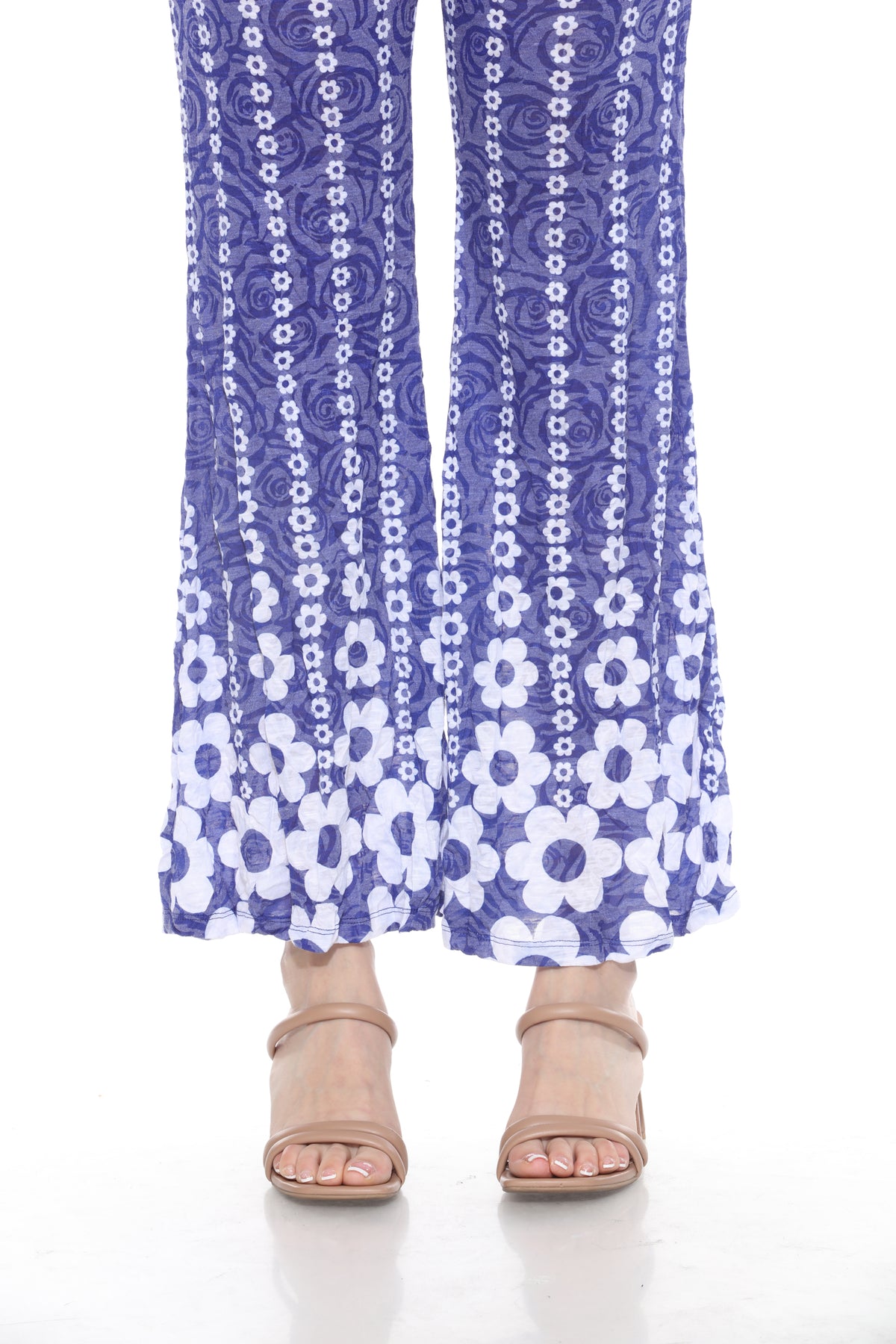 Tia Pant - Falling Daisies - CARINE