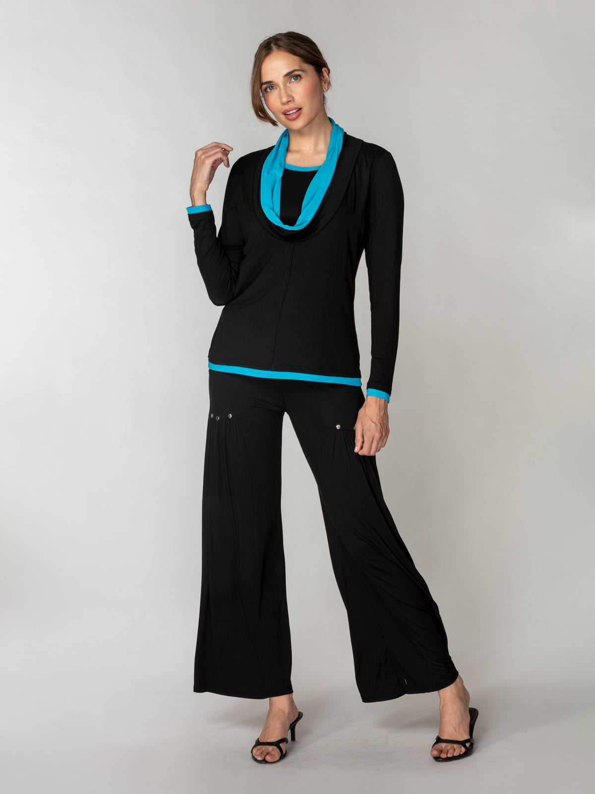 Contrast Lined Draped Collar Set - Black/Aqua