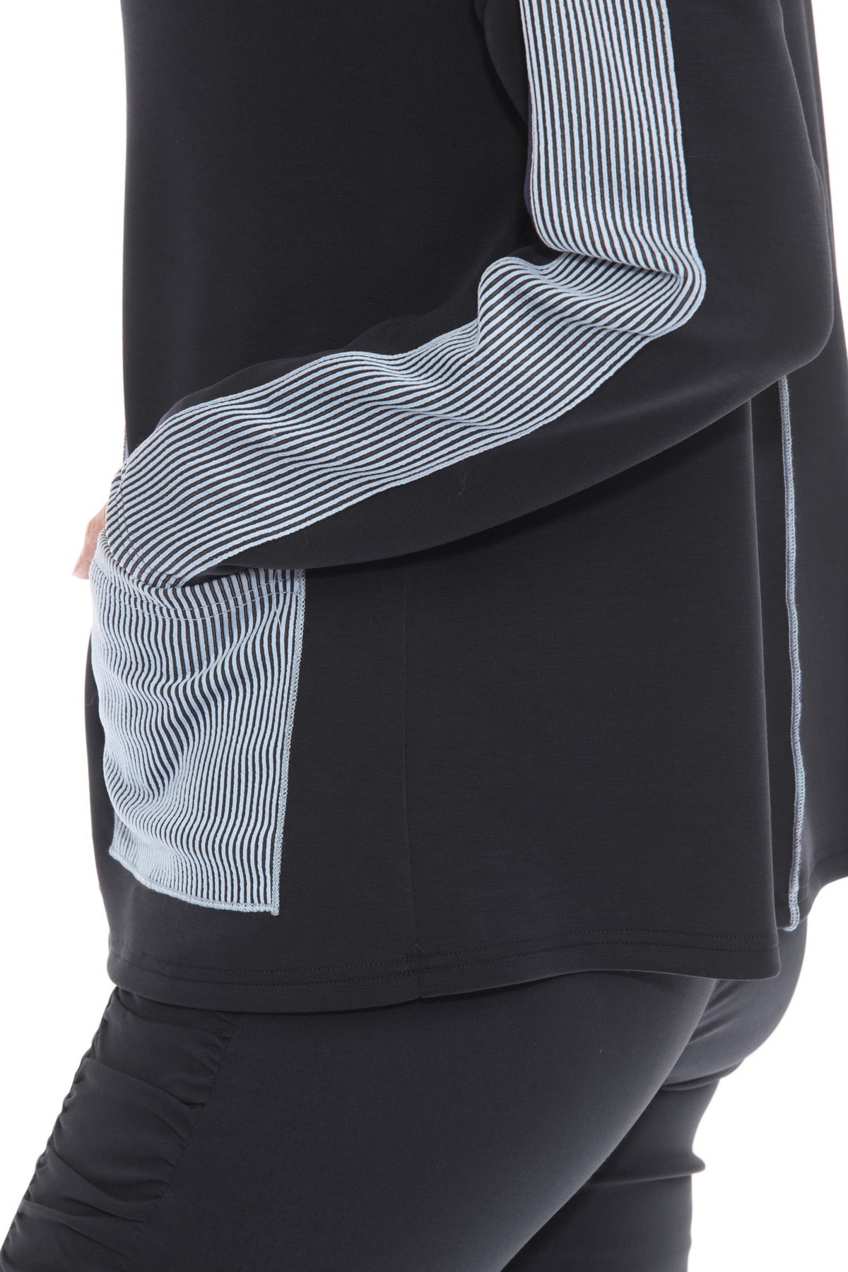 Rib Trim 1pkt Mock Neck Pullover - CARINE