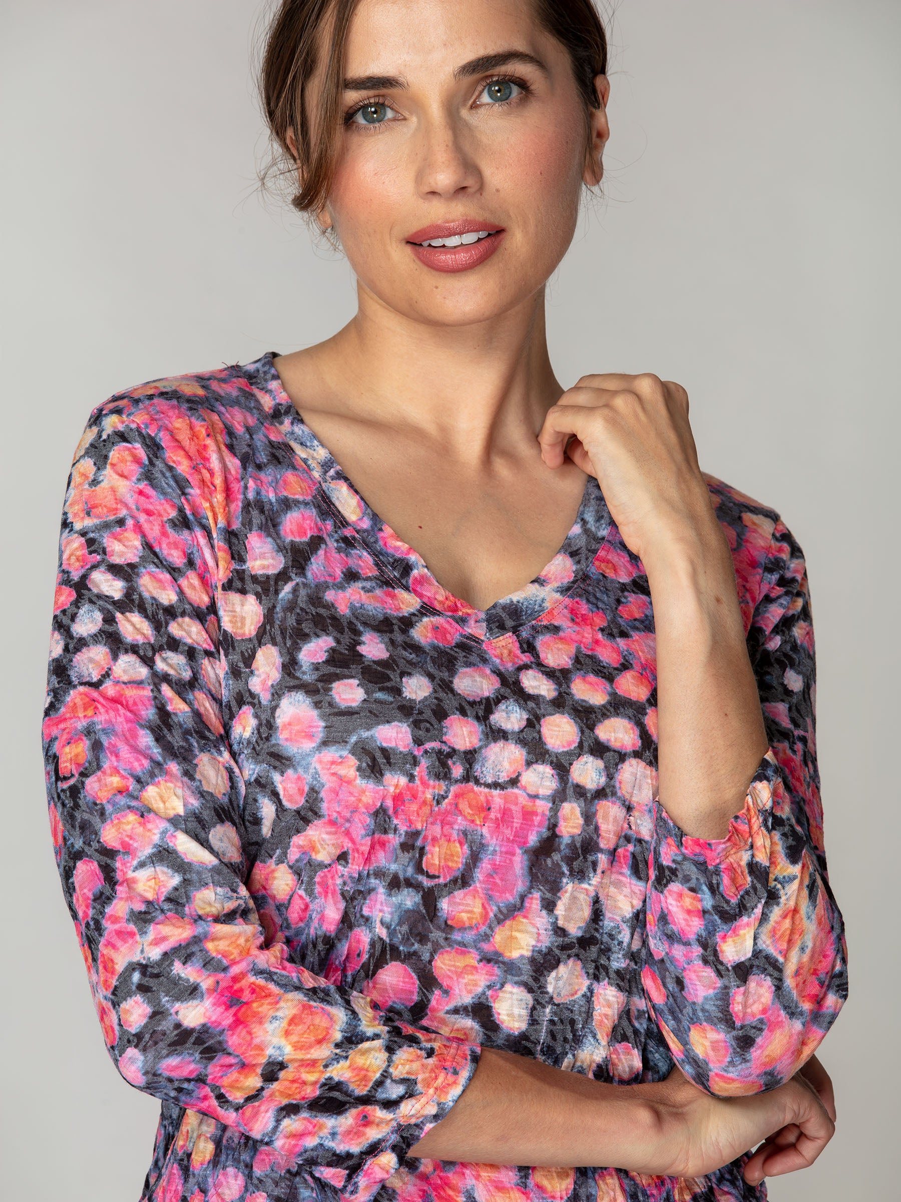 V-Neck Top - Rose Blots