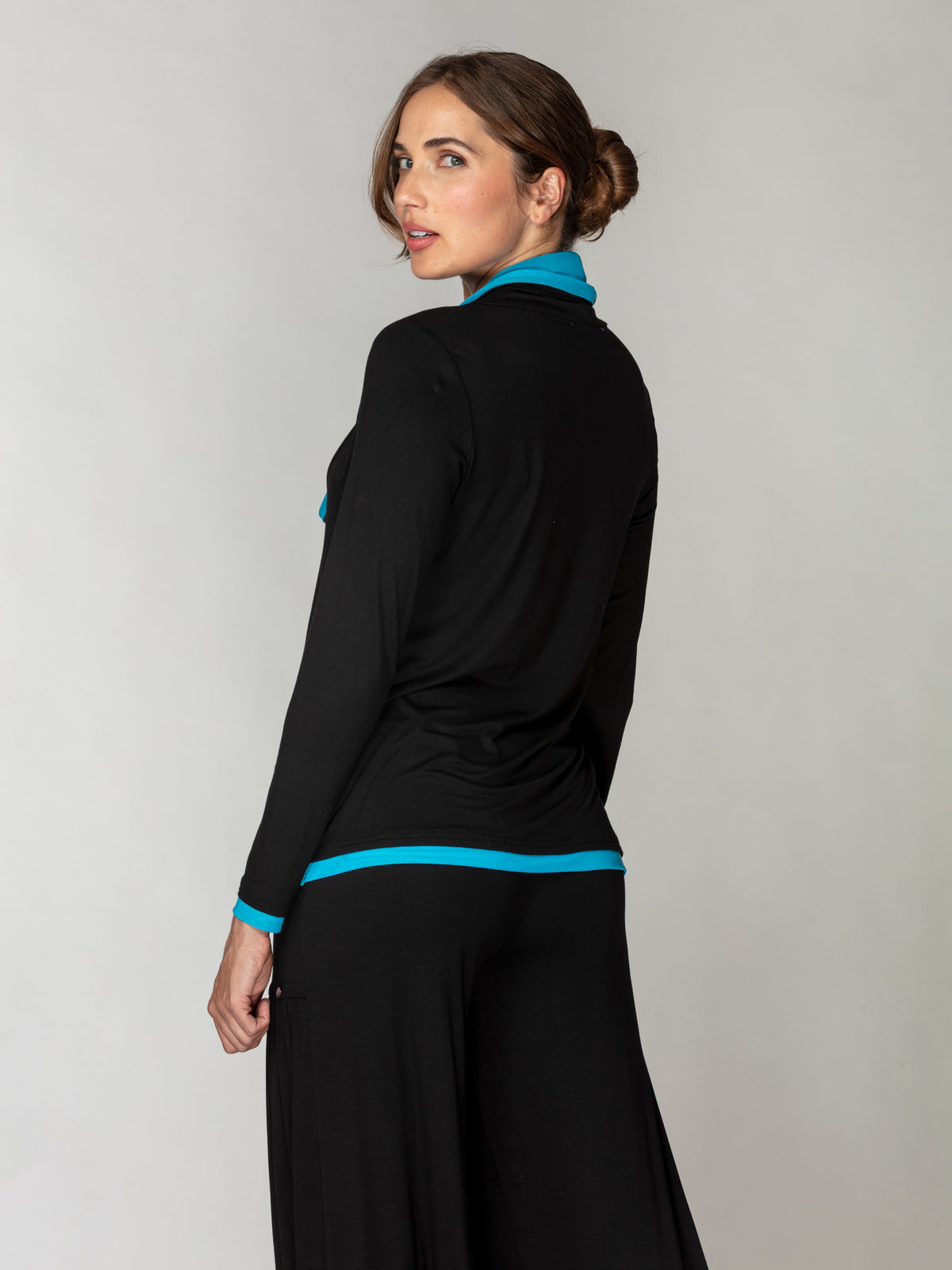 Contrast Lined Draped Collar Top