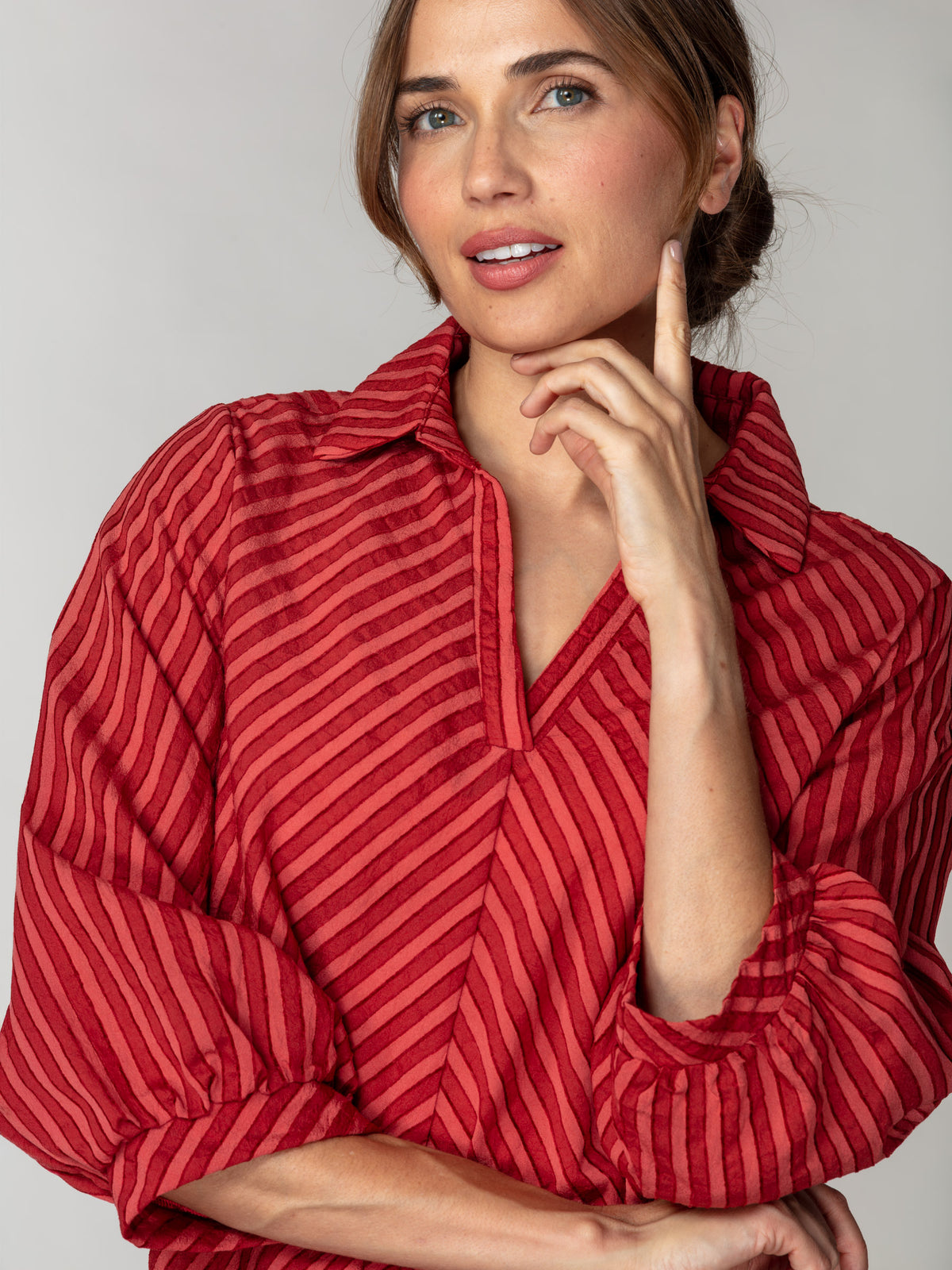 Diagonal Stripe Textured Popover