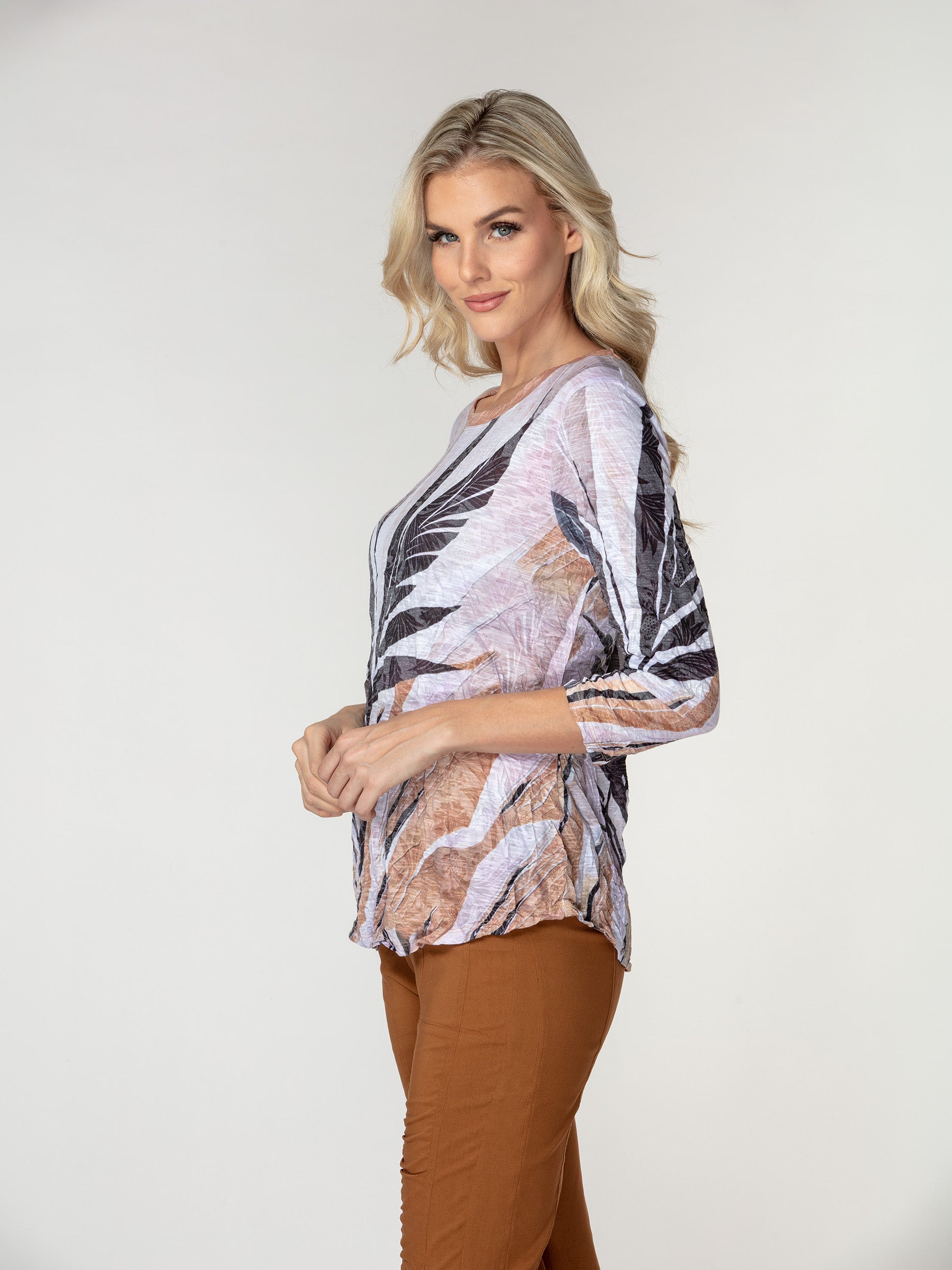 Round-Neck Top - Soft Reeds